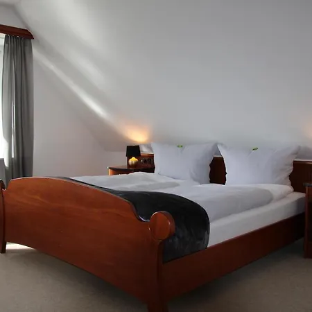 Am Golfpark Inhaber Marko Nolden Otel 3*